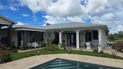 Villa sur deux niveaux avec piscine et jaccuzzi 4 Photo 2